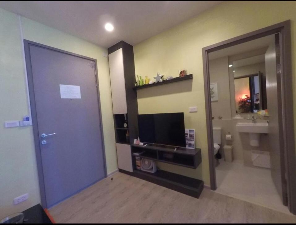 The Base Central Pattaya Seaview Exteriör bild