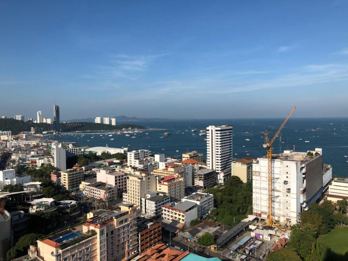 The Base Central Pattaya Seaview Exteriör bild