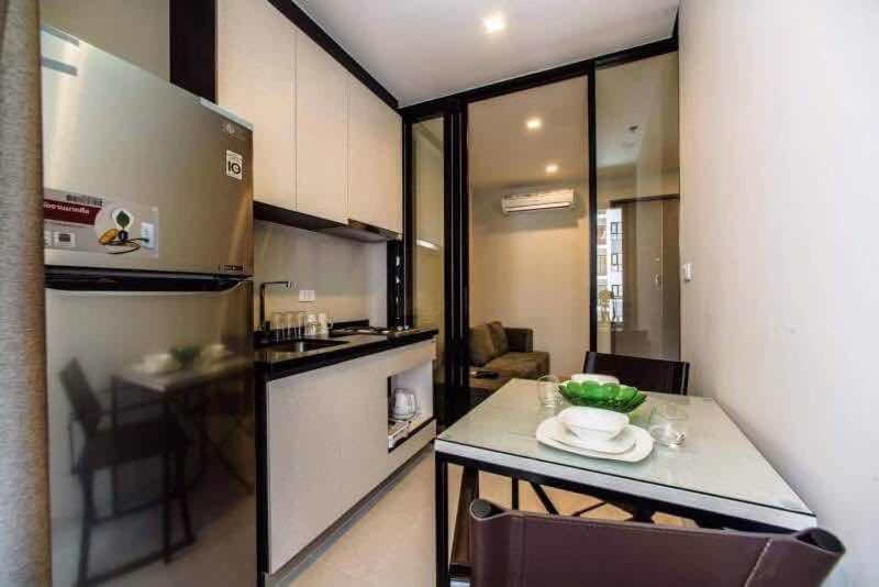 The Base Central Pattaya Seaview Exteriör bild