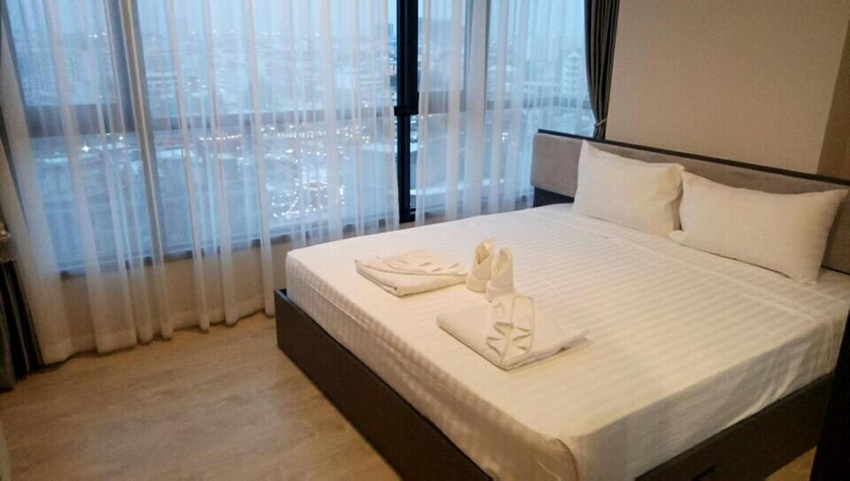 The Base Central Pattaya Seaview Exteriör bild