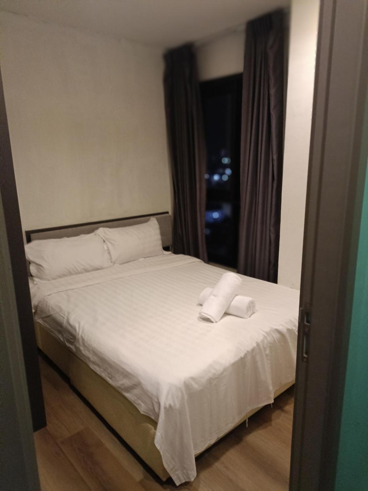 The Base Central Pattaya Seaview Exteriör bild