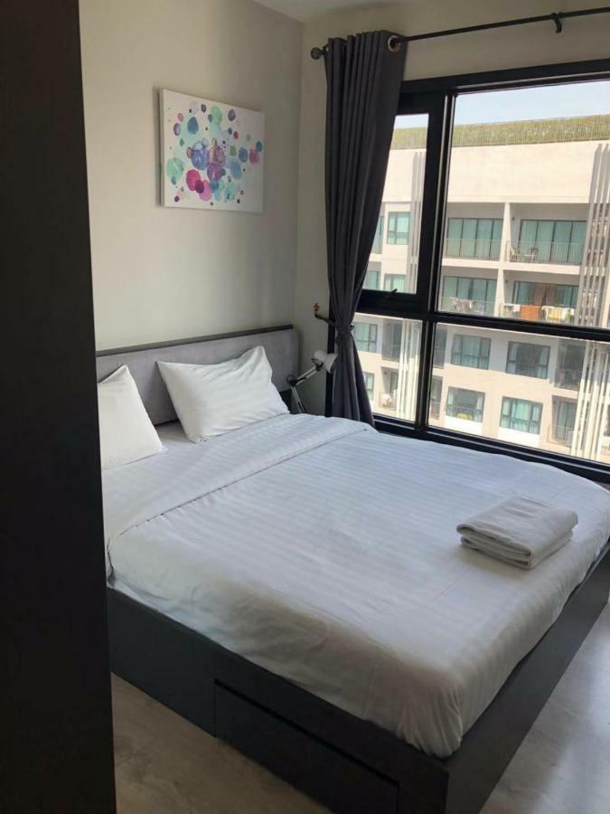 The Base Central Pattaya Seaview Exteriör bild