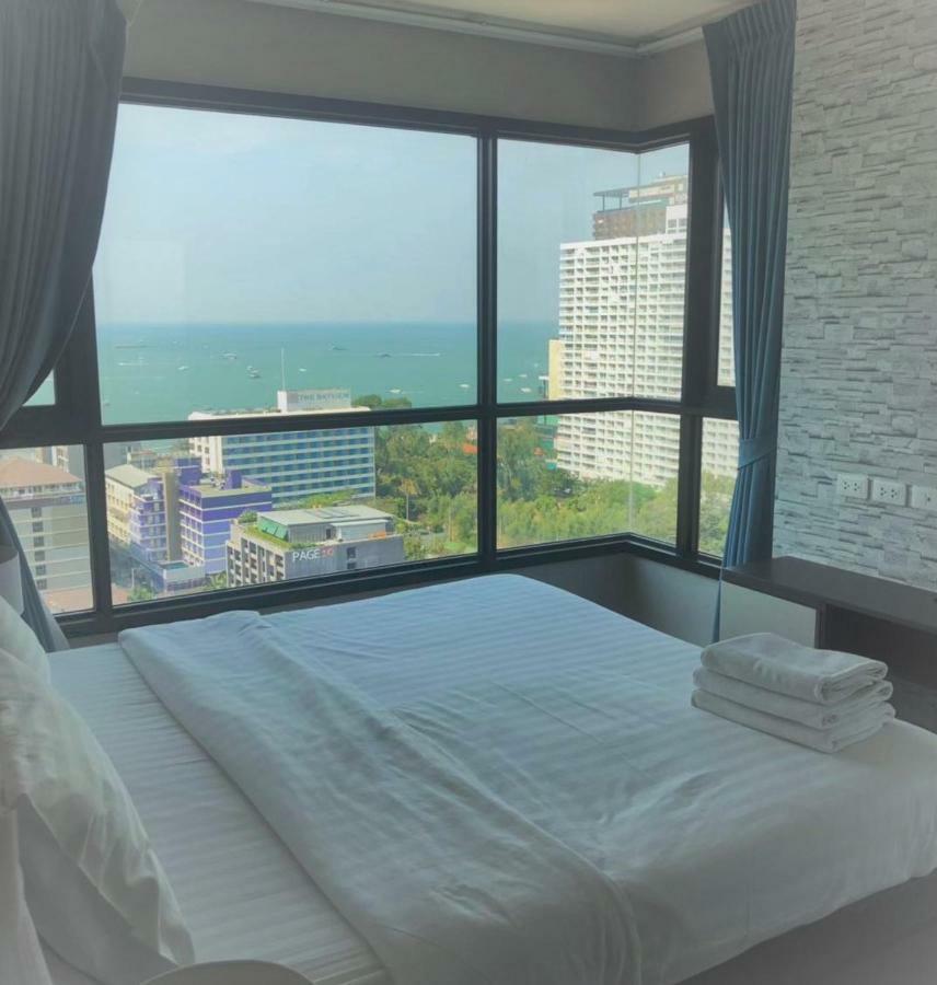 The Base Central Pattaya Seaview Exteriör bild